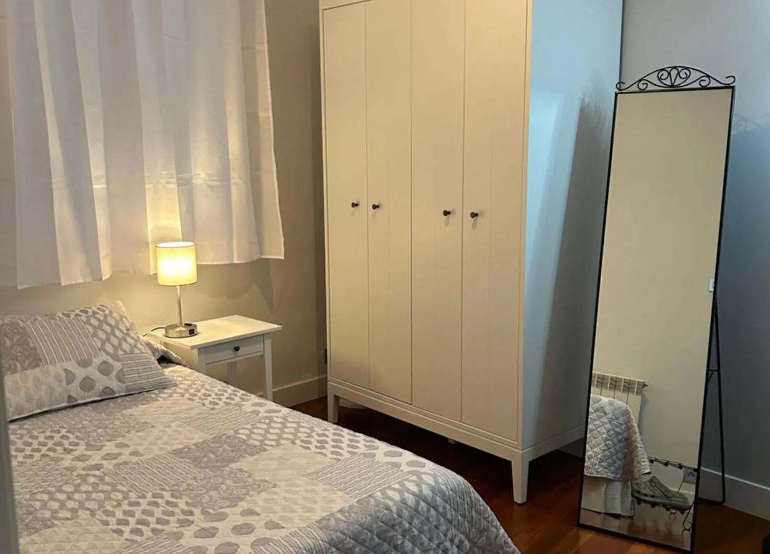 Homestay Lianegm Apartment Bilbao